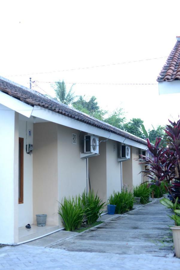 Reddoorz Syariah Plus Near Banyuwangi Airport Екстериор снимка